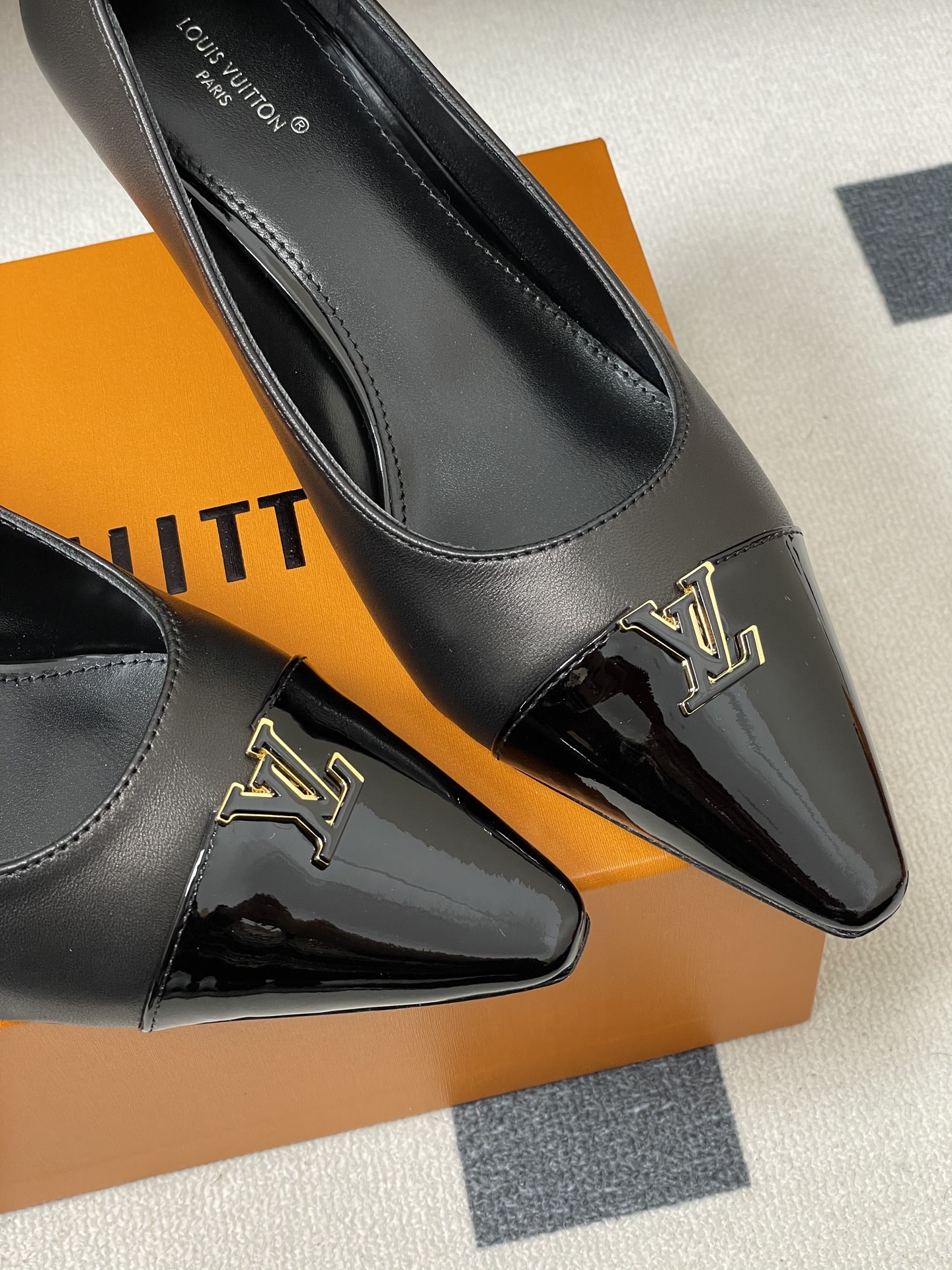 Women's high heels